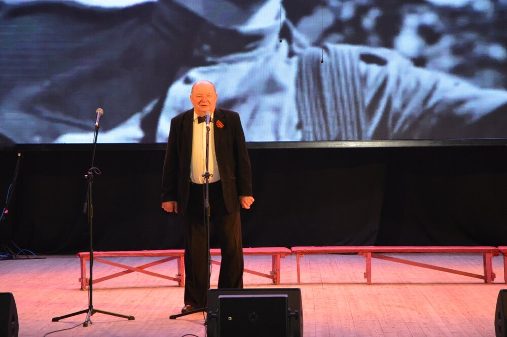 выступление оркестра в парке классический. концерт реквием 22 июня. где прошел концерт реквием. немецкие аплодисменты. дом народного творчества.