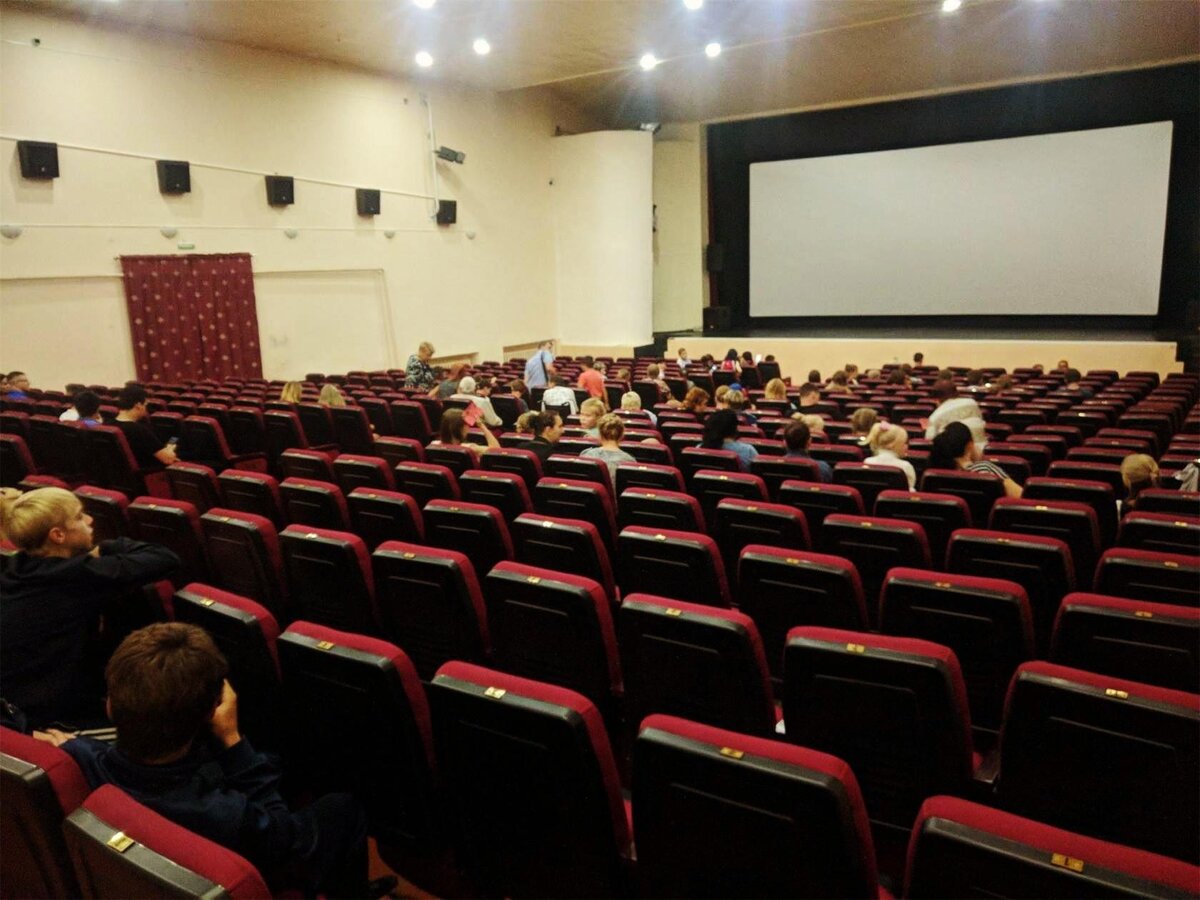 Кинотеатр алмаз комсомольск-на-амуре. Дом культуры алмаз город комсомольск-на-амуре. Дк алмаз комсомольск-на-амуре официальный сайт. Дом культуры алмаз город комсомольск-на-амуре. Киноафиша дк алмаз.