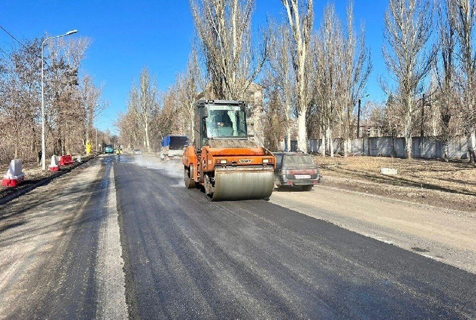     Статус федеральных получат 1039 км дорог в новых регионах страны. Фото: Солнцев/ТГ