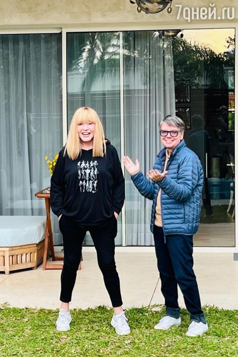    Алла Пугачева и Валентин Юдашкин Социальные сети