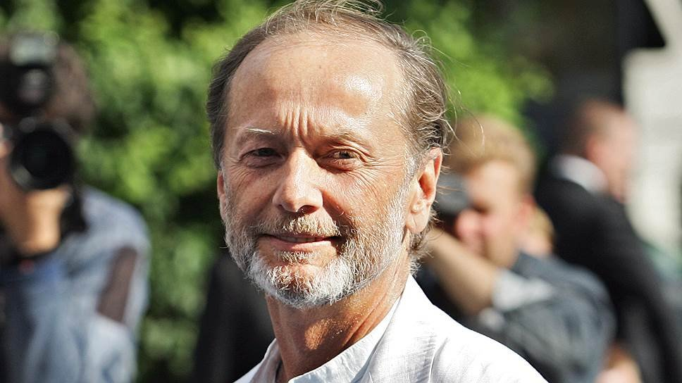 «Ну тупые!» - фраза, которая навсегда будет ассоциироваться у нас с юмористом 
