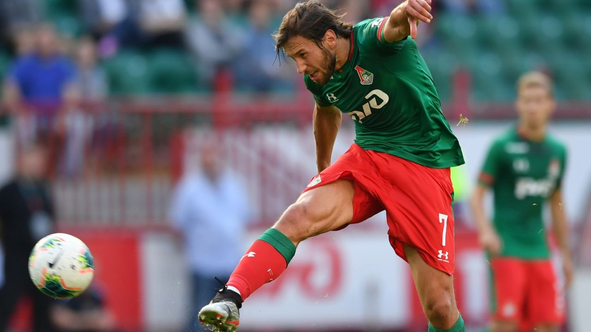 Гжегош Крыховяк наносит удар. Источник: sport.tvp.pl