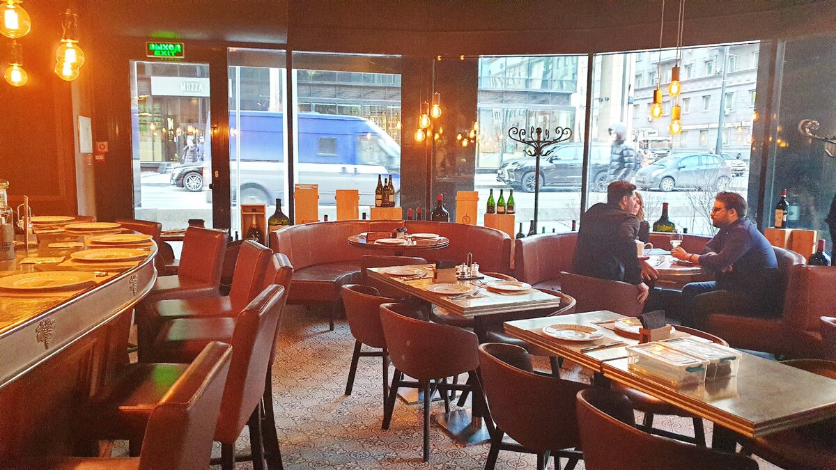 Главный кожаный зал