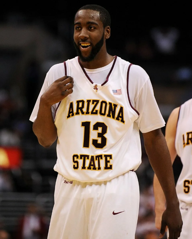 Джеймс в колледже.