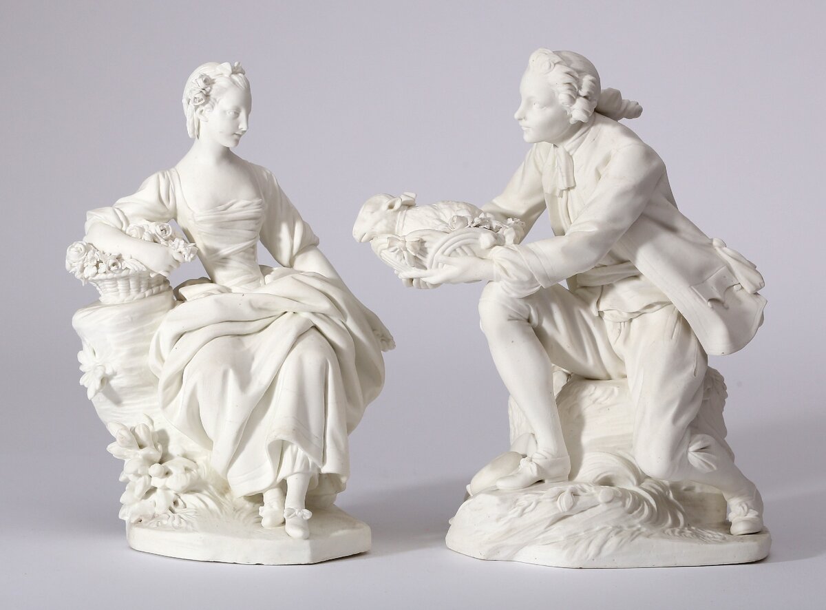 Жан-Баптист Дефернекс (модель). Франсуа Буше (рисунок, 1752). Пастораль. 1754–1766. Севр. Высота 21 см. Источник: rare-ceramics.com