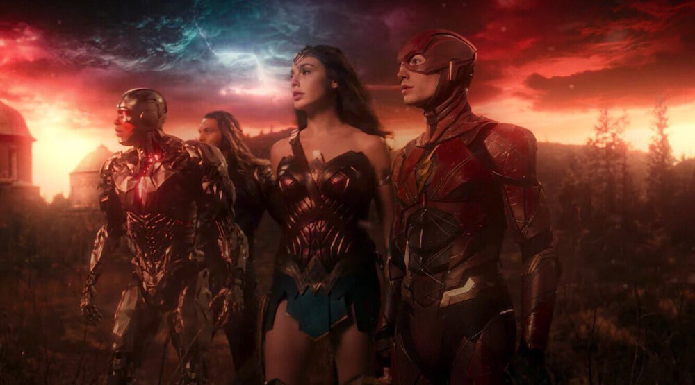 Один из самых жутких "хромокеев", какой я в своей жизни видела :( "Лига Справедливости", версия Джосса Уидона - в качестве сравнения. 