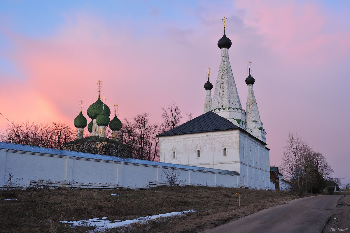 Троицкий монастырь Углич