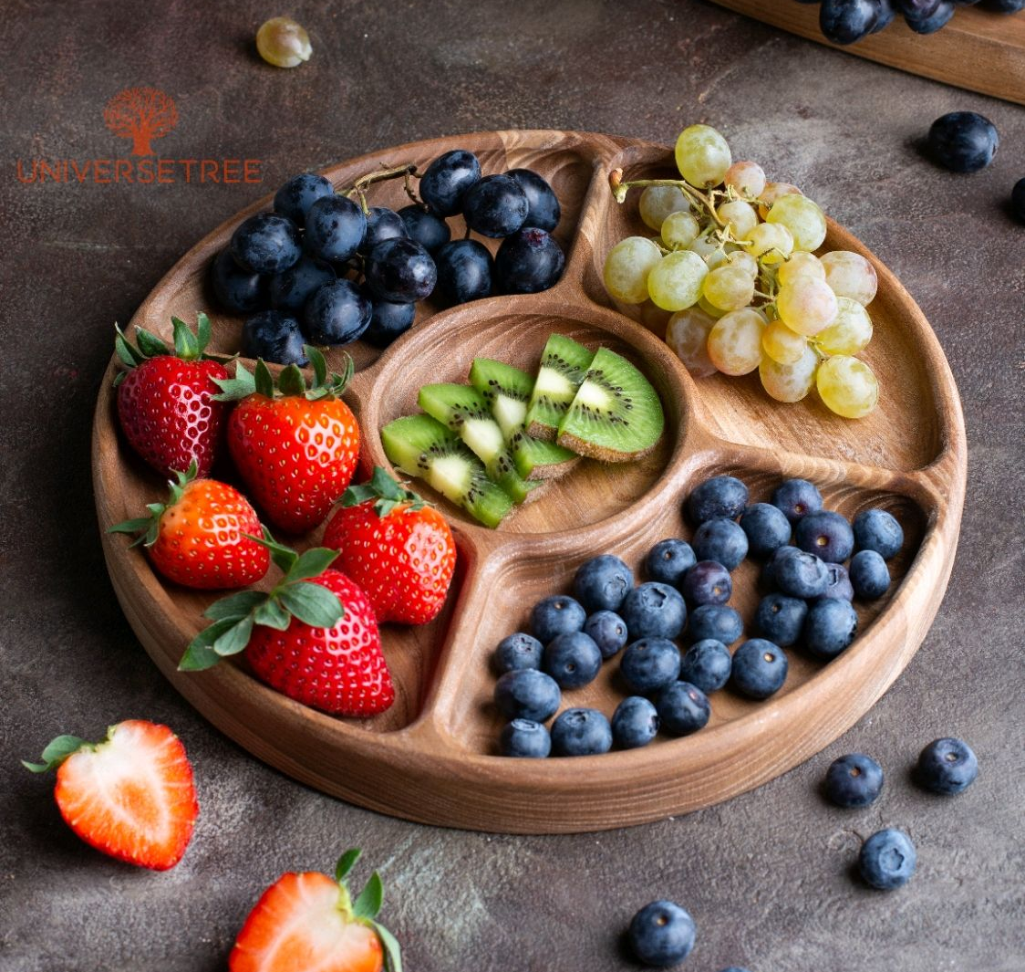 На фото: менажница из массива карагача, магазин UniverseTree  https://www.livemaster.ru/universetree