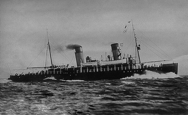 Вспомогательный ледокол "Илья Муромец". Год постройки - 1915.