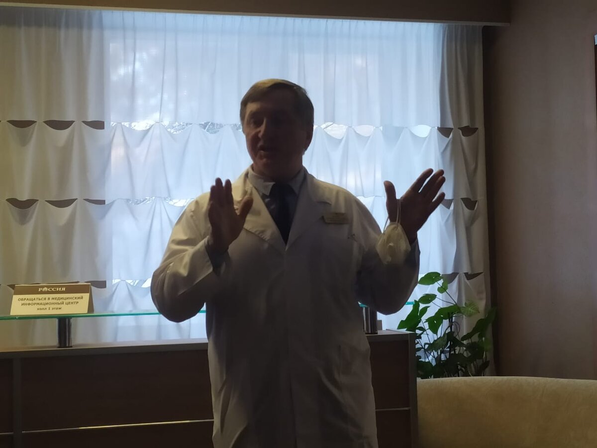 Заместитель главного врача Раков Валерий Леонидович. Человек, влюбленный в свое дело. Очень гордится командой врачей в санатории