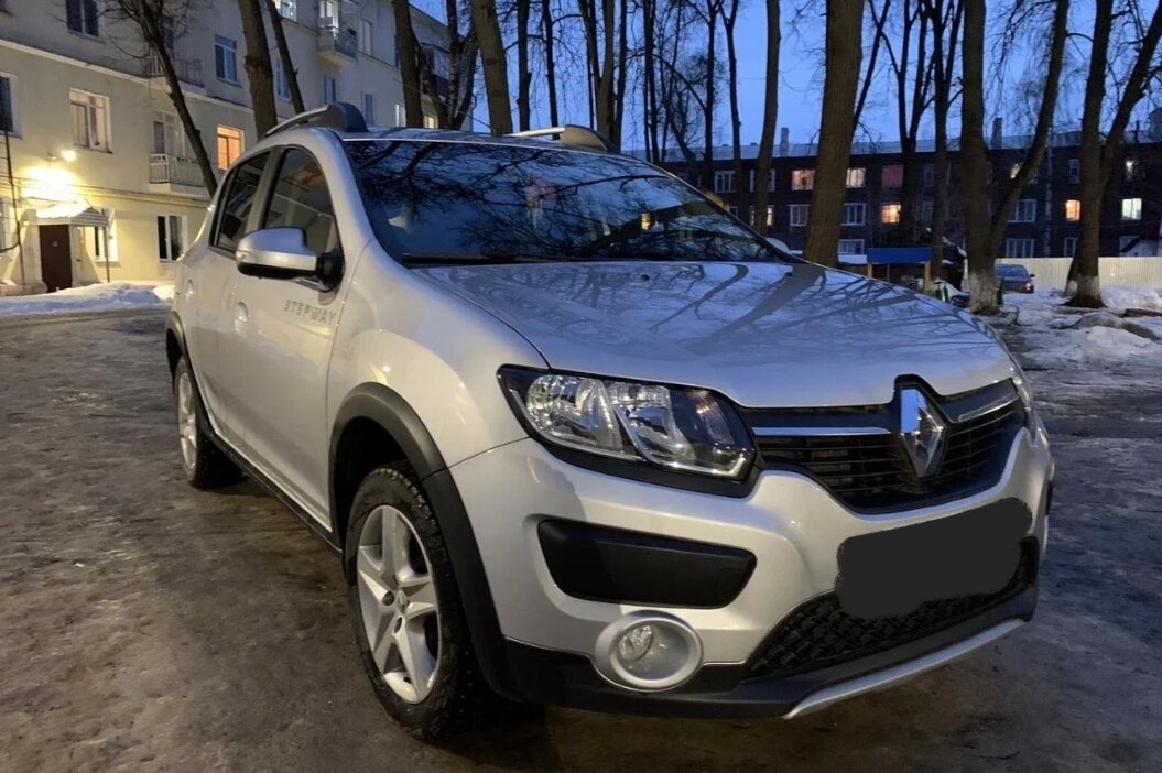 Рено Сандеро Степвей 2 поколения 