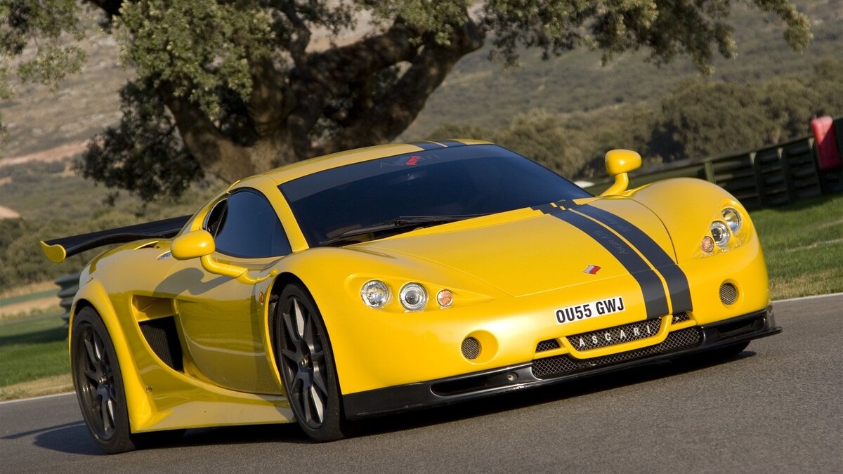 Ascari a10. По моему мнению самый красивый автомобиль компании