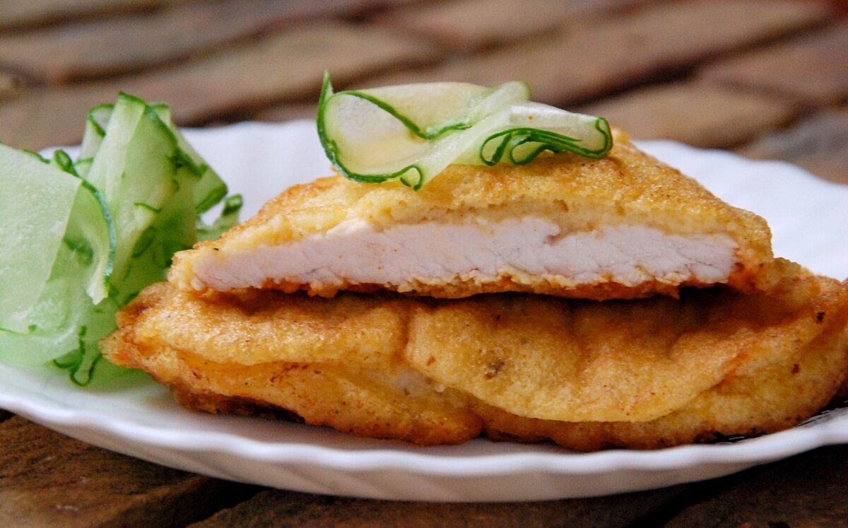Как готовить кляр для жарки рыбы на сковороде, чтобы он был вкусным и хрустящим?