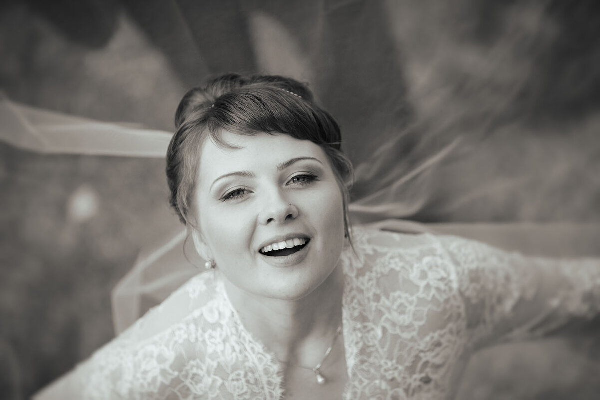 Тантра наполняет жизнь новыми красками, чувствами, ощущениями, опытом и энергией.