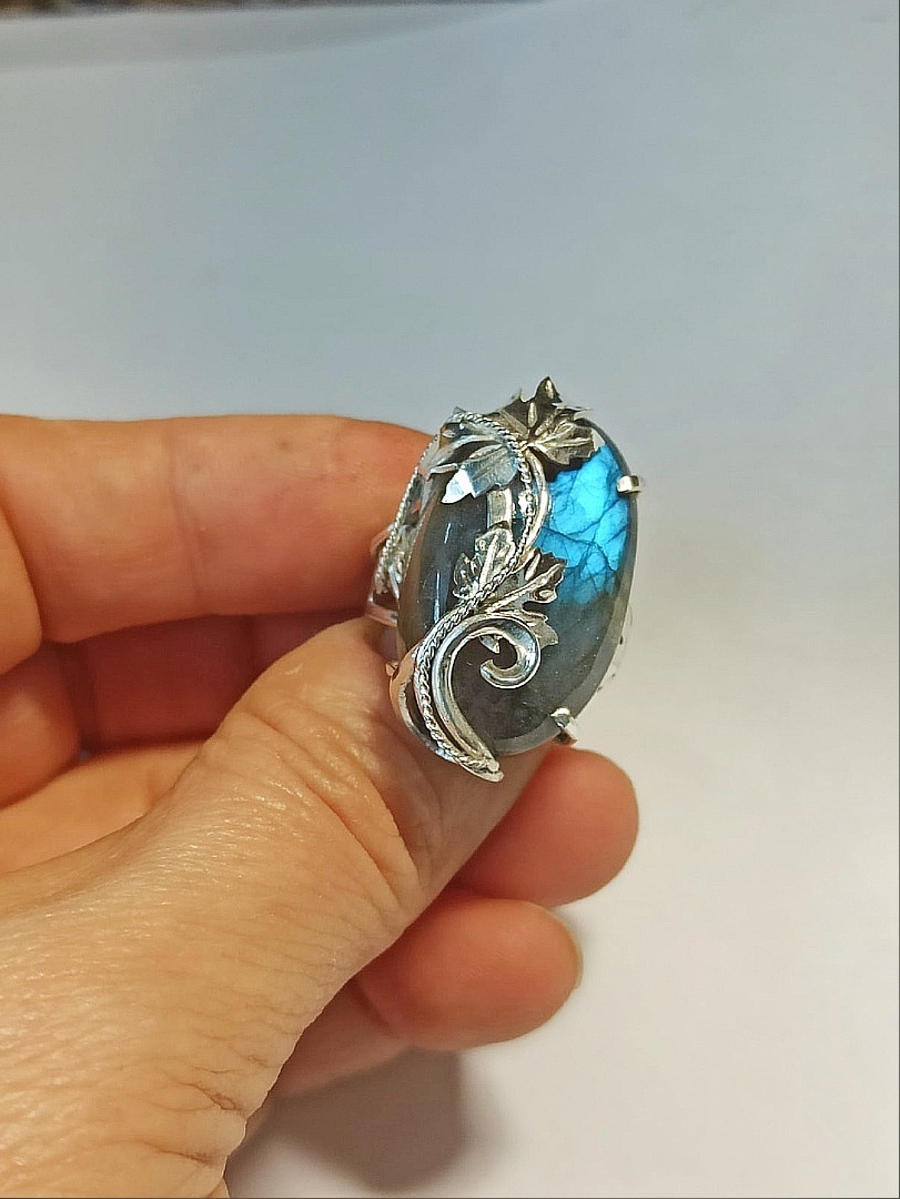 Приобрести или заказать можно у меня Вконтакте или на сайте магазина https://www.livemaster.ru/edgeoftheuni?view=profile .