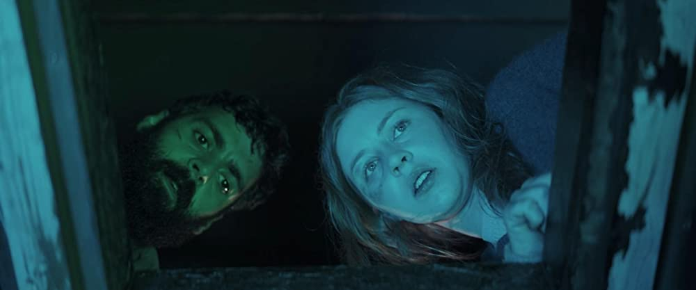 Кадр из фильма Sea Fever. Режиссер: Ниса Хардиман. Оператор: Рури О’Брайэн. Производство: Bright Moving Pictures, Creativity Capital, Fantastic Films Ltd., Flexibon Films, Frakas Productions, Makar Productions. Показ в России: Кинологистика