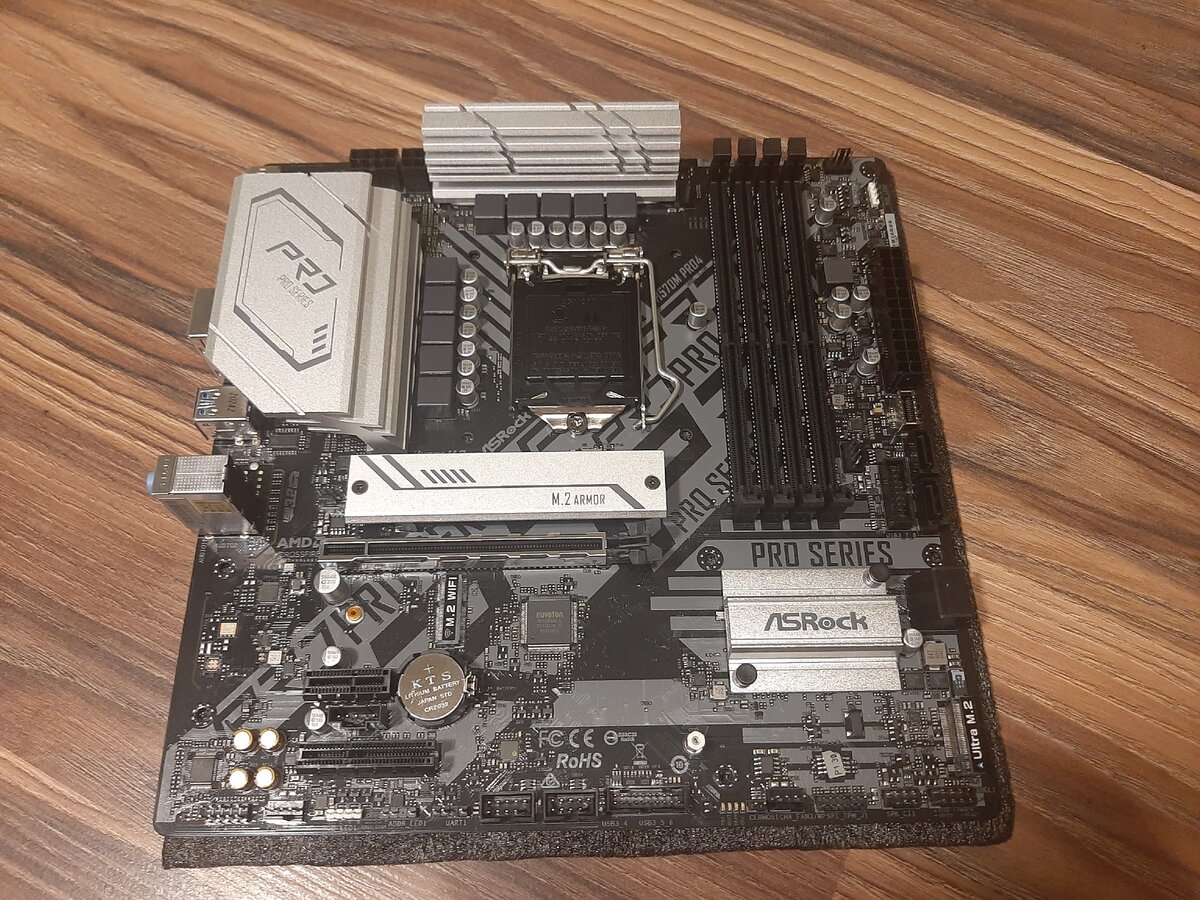 Выбрал материнскую плату Asrock H570M Pro4 для домашнего ПК