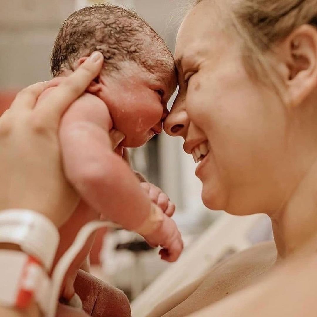 Восстановление после родов. Фото @birthstorypodcast (аккаунт в ИГ)