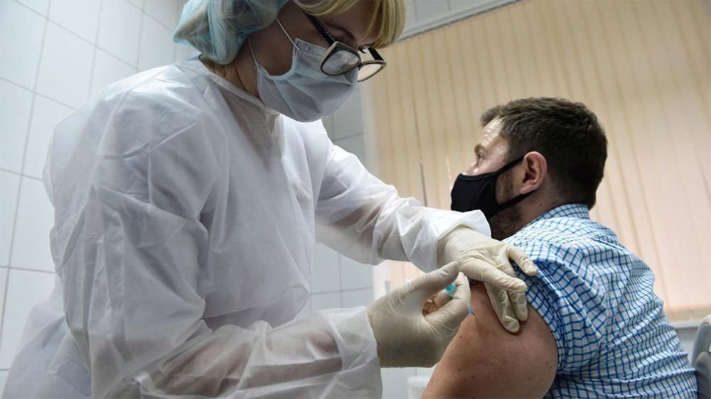 Вакцинация от COVID-19 в РФ. Источник: mybryansk.ru