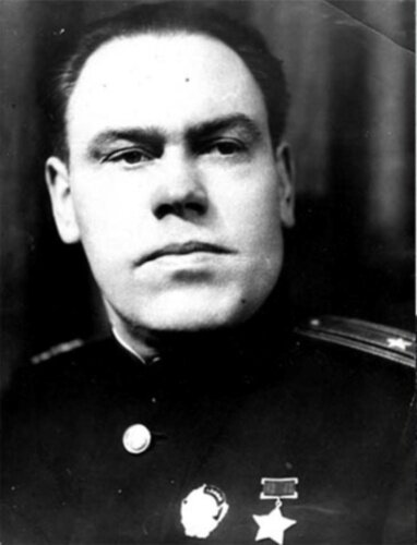 Трипольский А.В., Вершинин Ф.А., Коняев А.М. Фото из открытых источников. Листайте влево. 