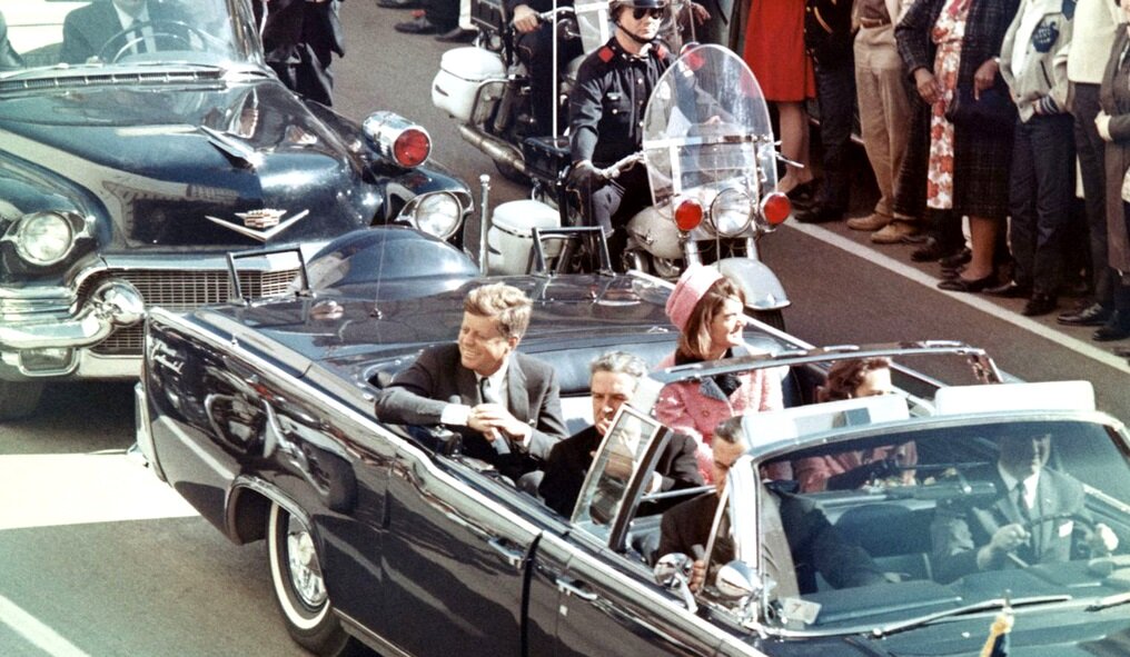 Президентский кортеж в Далласе (штат Техас). 22 ноября 1963 год