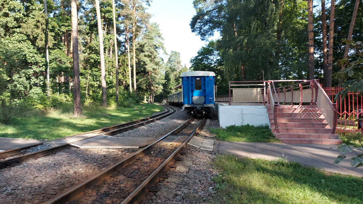 Вагоны в связи со съемками презентационного ролика не загоняли в ангар.