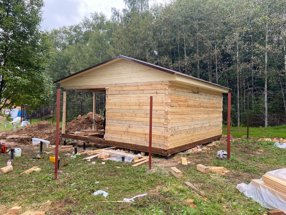 Баня 6*3 с террасной в процессе строительства 