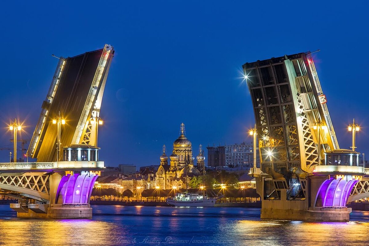 Лучшие мосты санкт петербурга. Благовещенский разводной мост в Санкт-Петербурге. Благовещенский мост Питер. Питер мост разводной Благовещенский. Развод мостов в Санкт-Петербурге Благовещенский мост.