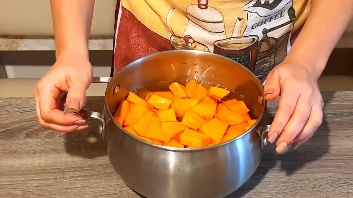 Приготовление сока из тыквы с апельсином