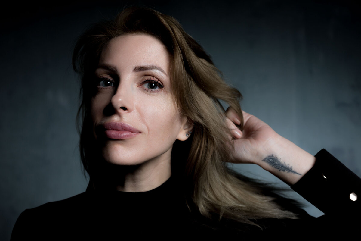 Взглянешь в глаза - и миллионы совместных жизней промелькнет в голове