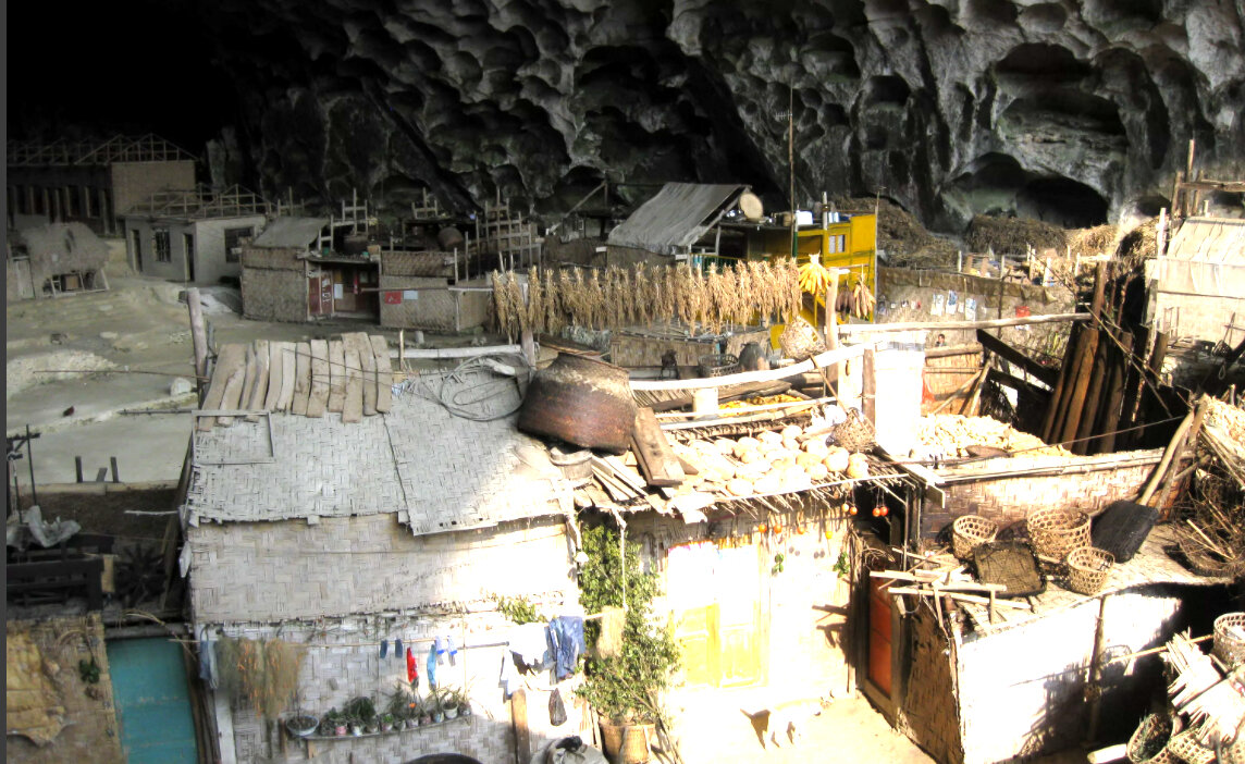 Внутреннее убранство подземного грота, фото: жбф.рф