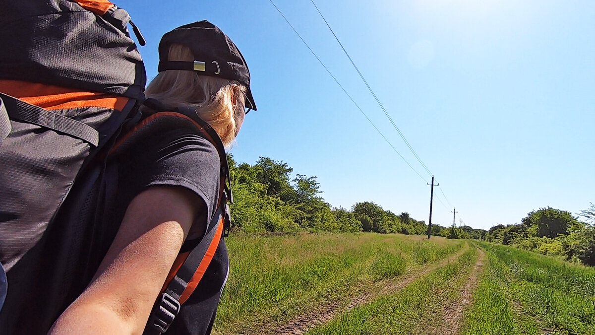 По проселочной дороге навстречу приключениям