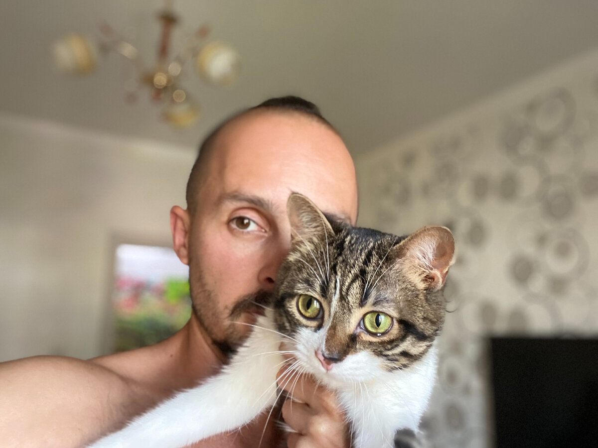 Вот и здесь из последних сил удерживаю его одной рукой