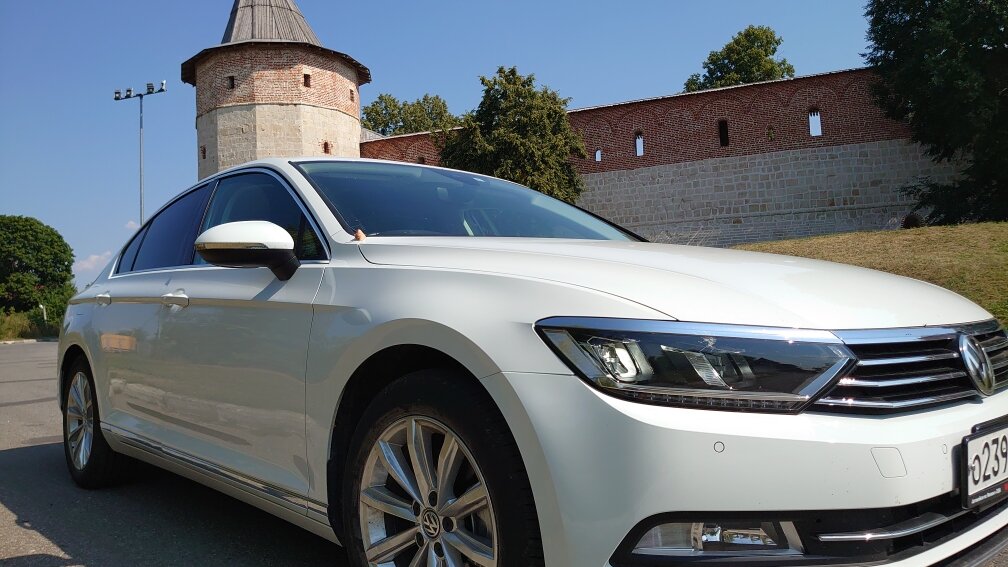 Почти новый автомобиль D-класса немецкой сборки - гораздо дешевле голой "Весты"! 