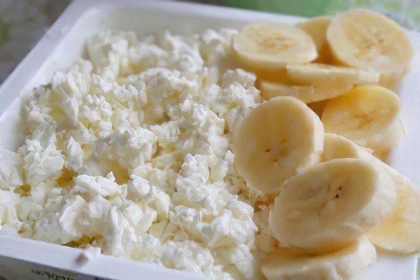 https://www.ayzdorov.ru/images/Travi/tvorog-s-bananami756.jpg