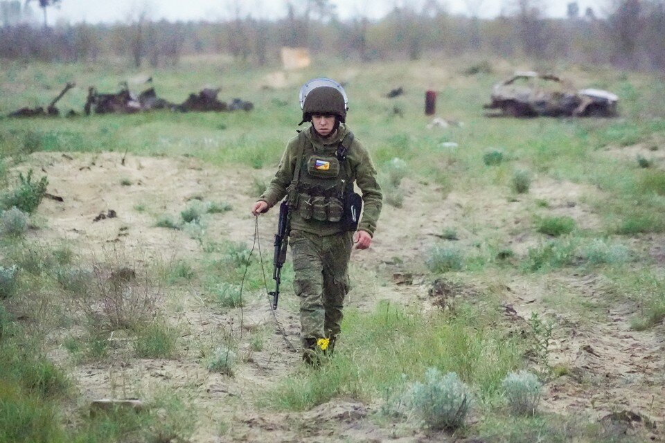    Военнослужащий инженерно-саперной роты в зоне проведения специальной военной операции. Фото: Андрей Рубцов/ТАСС