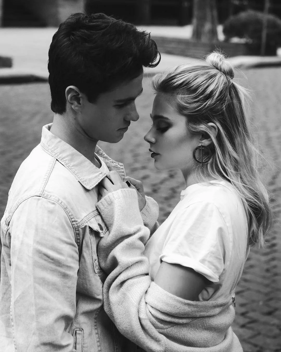 Почему до свадьбы обязательно должно быть?