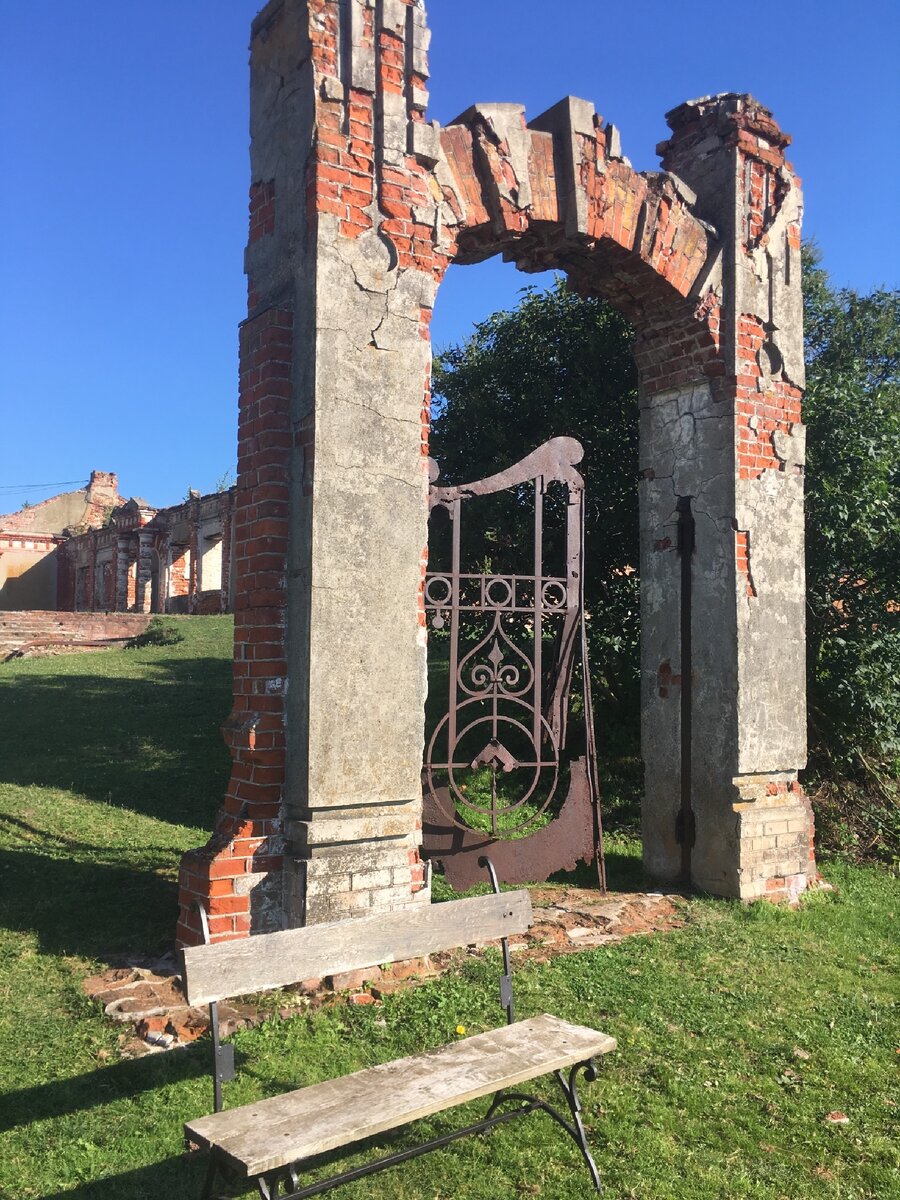 Территория усадьбы/личный архив/