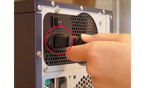 Поэтому вам необходимо проверить абсолютно все провода, начиная от сетевого и заканчивая периферией. Если все подключено правильно, необходимо убедиться в исправности самых розеток.