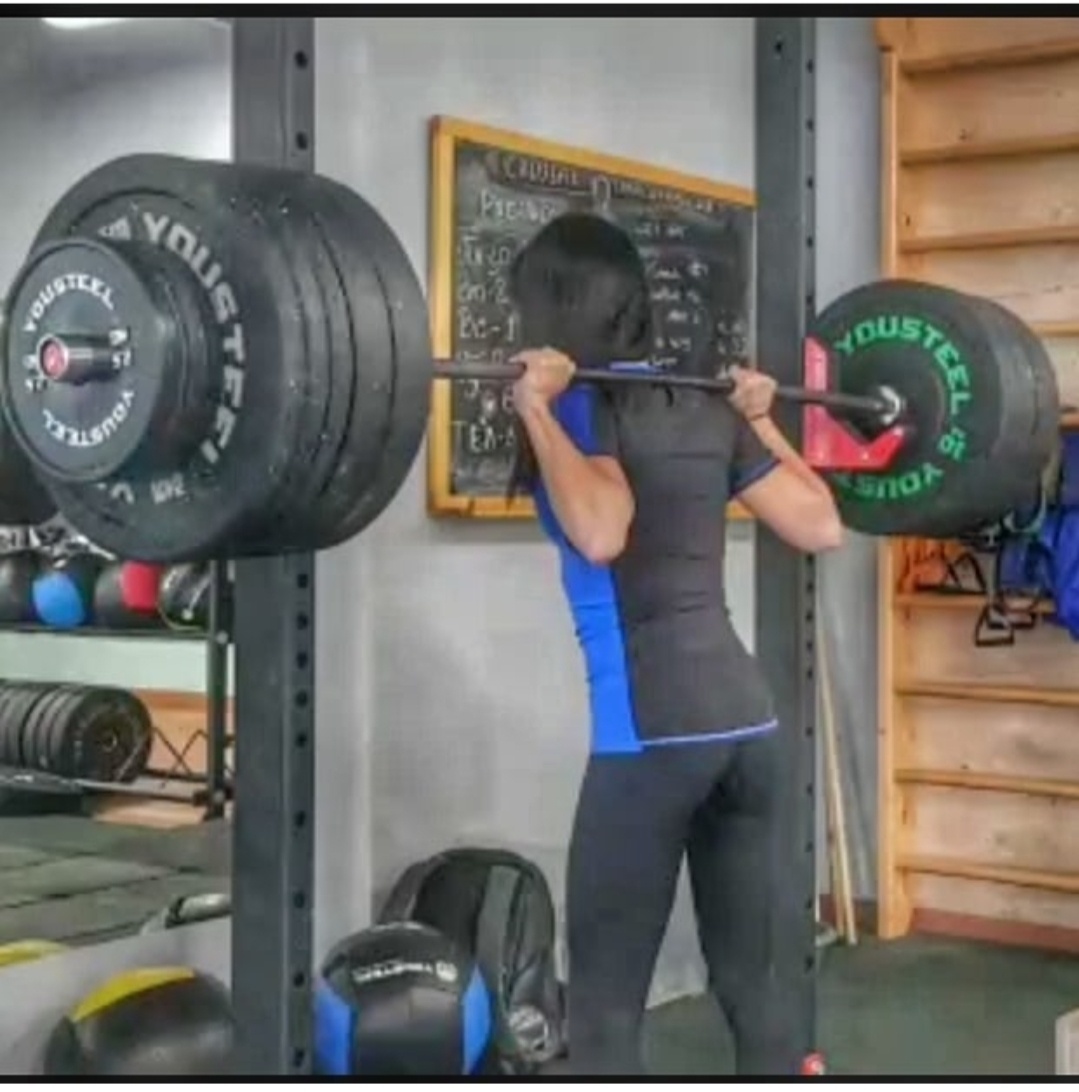 Я лично без полноценных тренировок не могу.