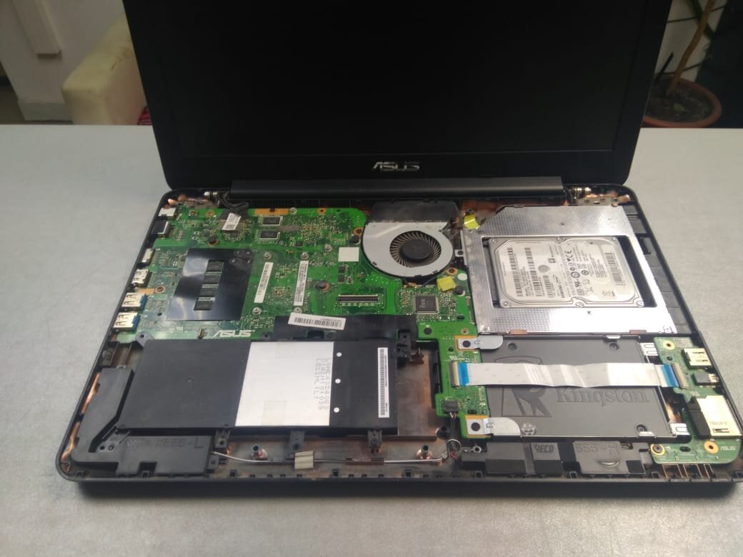 Как разобрать ноутбук asus x555