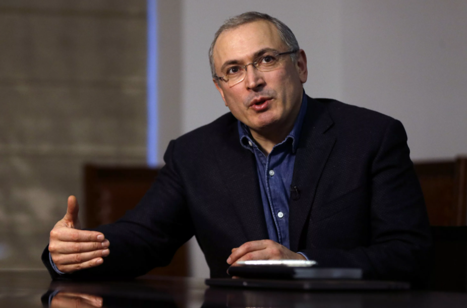 Михаил Ходорковский прокомментировал невыполнение обещания Путина по повышению зарплат до 2700$ к 2020 году