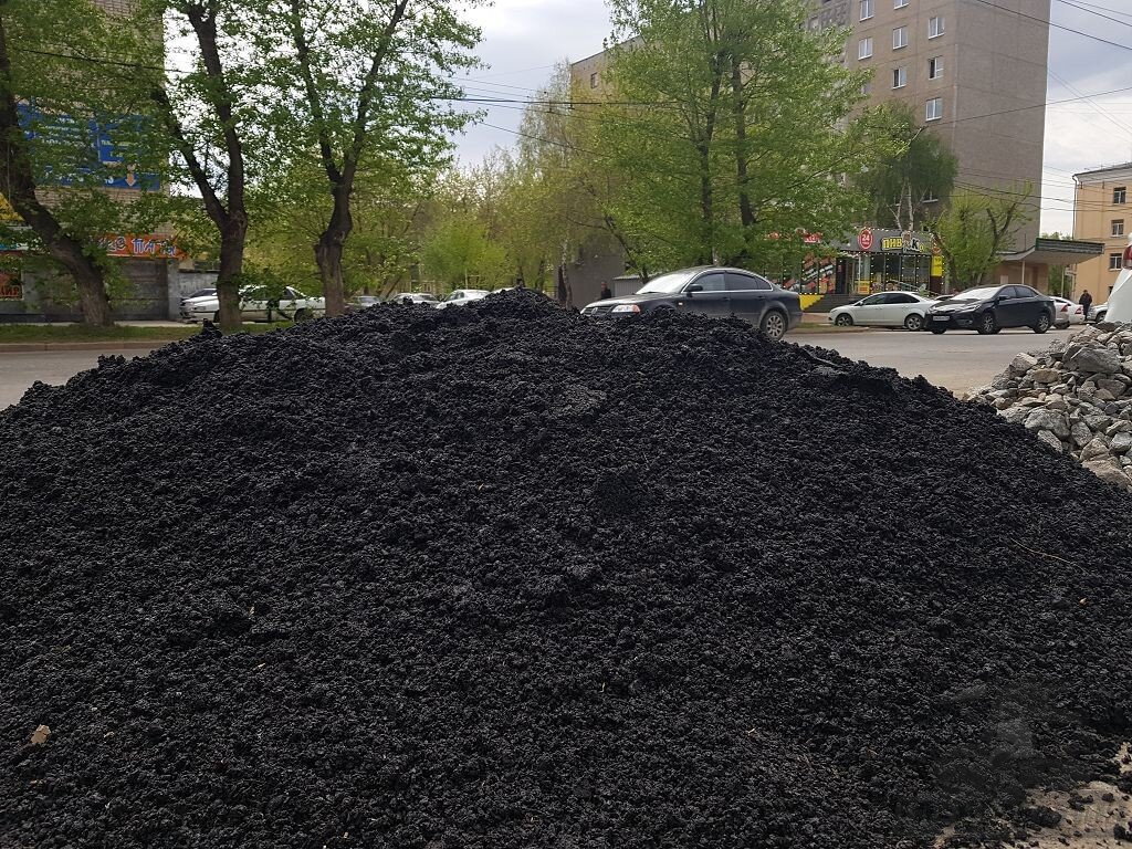 Горячий асфальт – одна из самых популярных разновидностей асфальтобетона