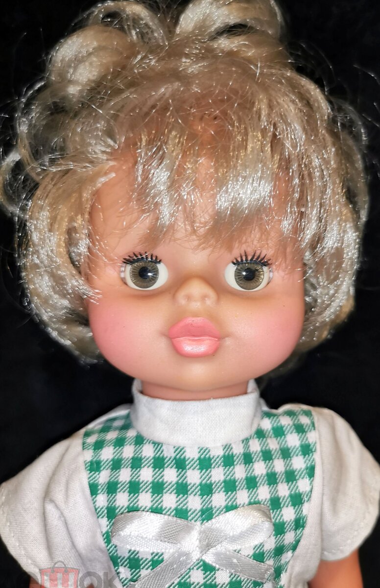 Кукла СССР. Рост 30 см. Завод Огонёк  СССР. Фото из открытых источников.