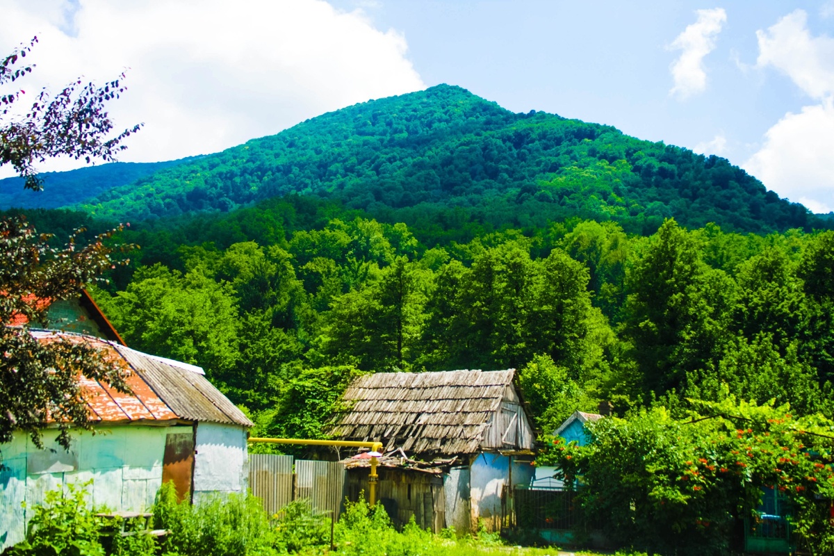 Небольшая деревня в горах