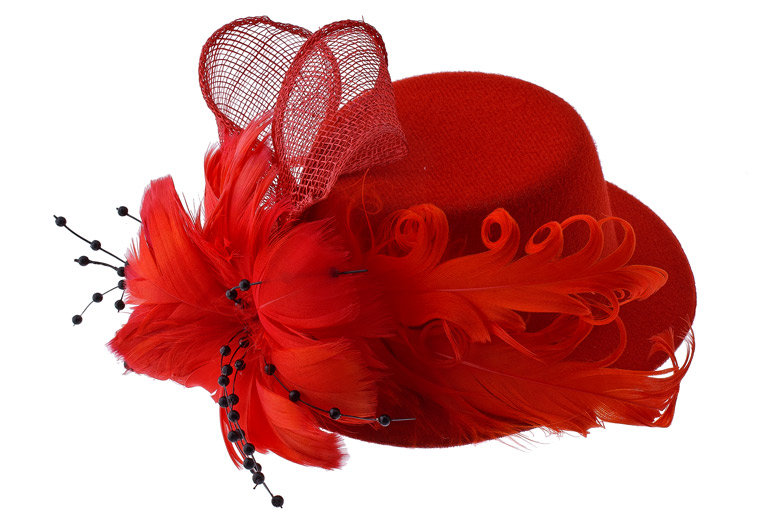 Летела шляпа. Шляпка. Шляпка с бантом. Шляпа красная. Шляпка женская красная.