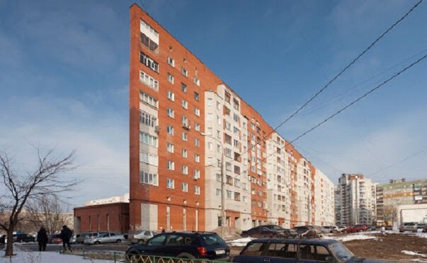 Плоский дом в Нижнем Новгороде