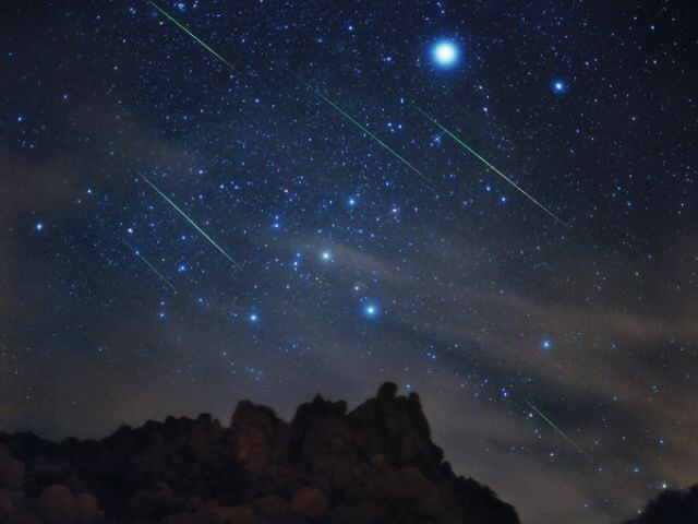 Звездопад, фото из открытых источников интернета