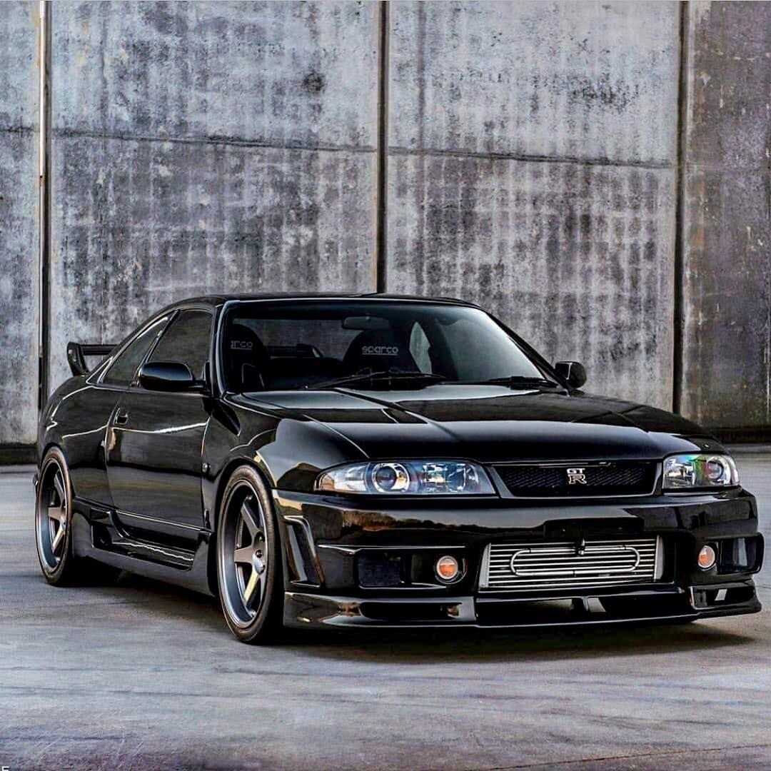 Nissan Skyline r33 gt r