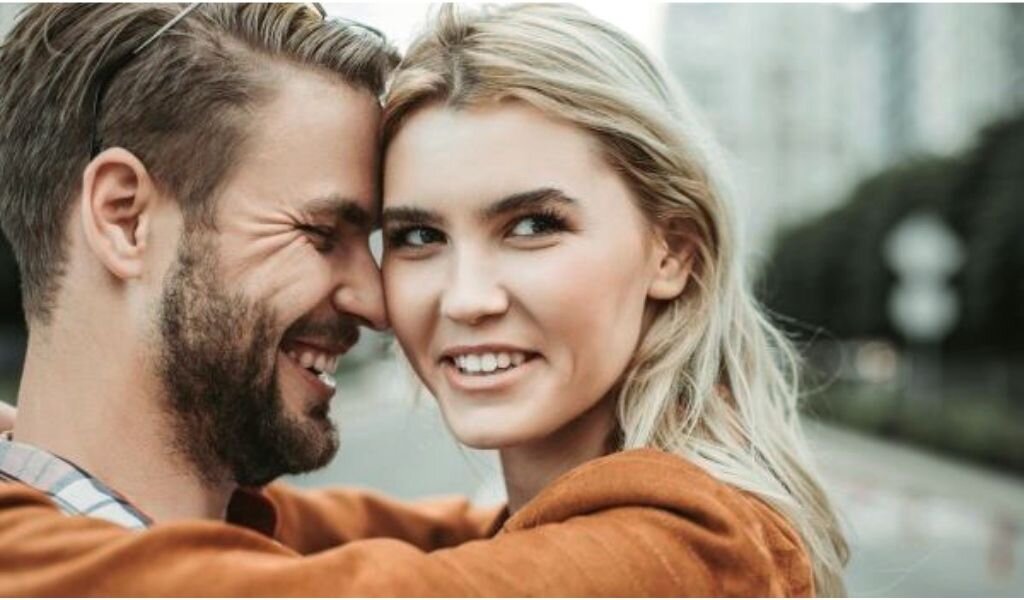 Как женщине вести себя, чтобы муж ценил ее и заботился — мнение психолога